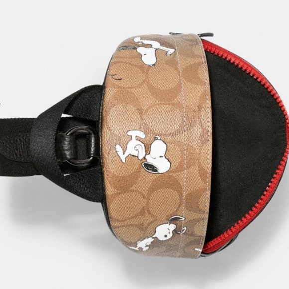 coach snoopy crossbody bag